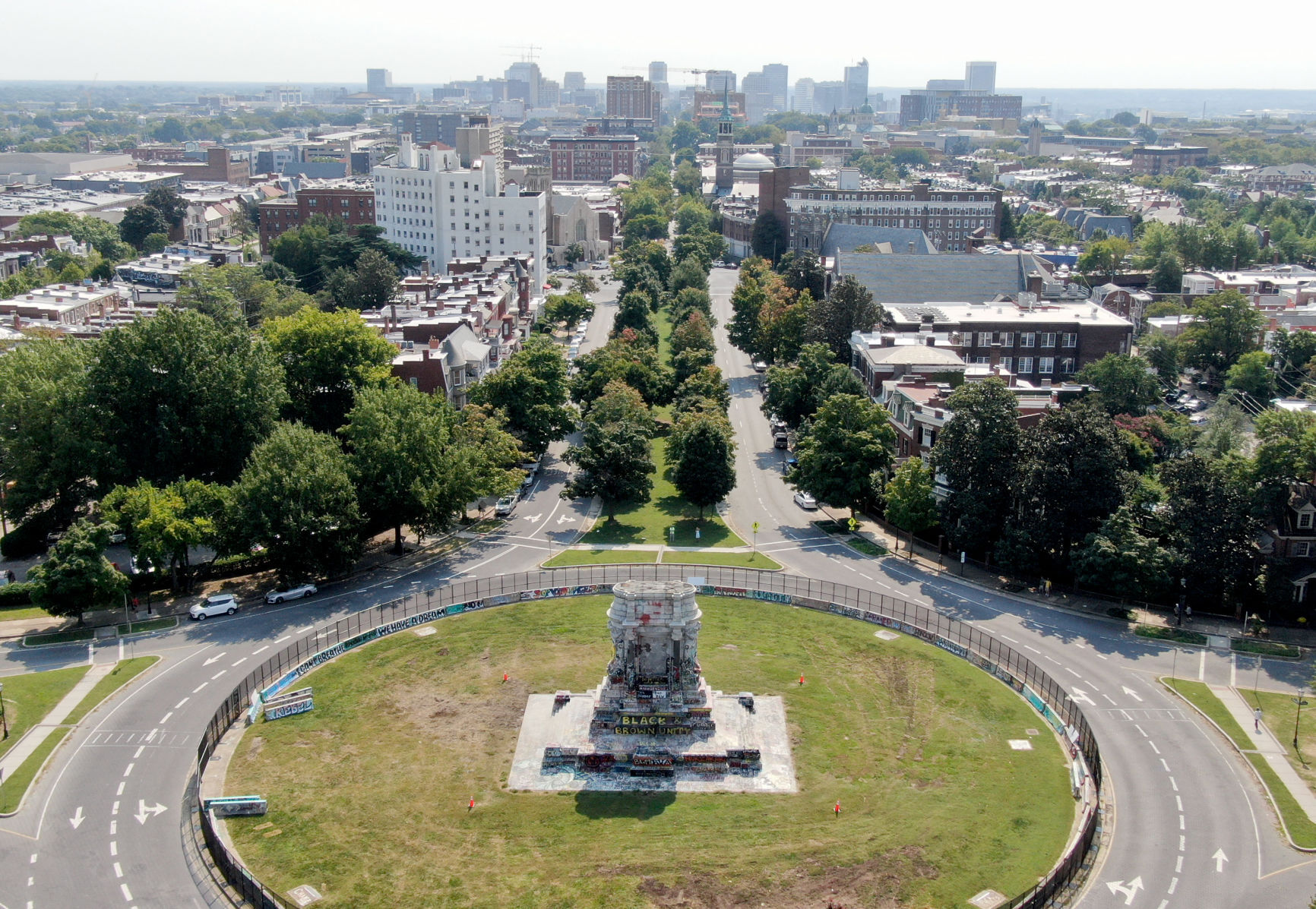 Monument Ave. without Robert E. Lee statue